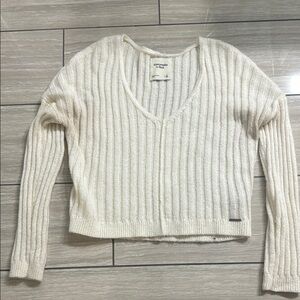 American Eagle Outfitters Cream V-Neck Sweater